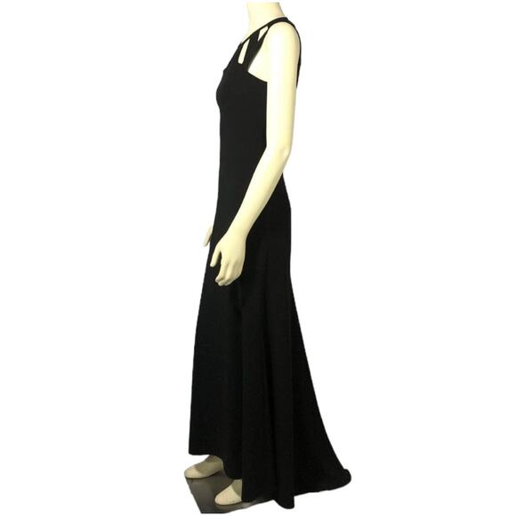 Vera Wang Black Long Gown Cut Out Neckline sleeveless train on back size 2 - Picture 7 of 11